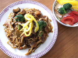 Ｂ級グルメ・野菜カレー焼そば♪