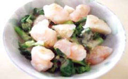 季節の野菜のシーフードサラダ