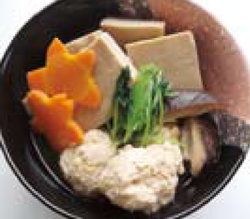 こうや豆腐と鶏団子の煮物♪