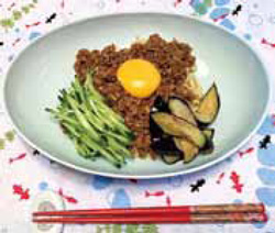 ニンニク肉みそで免疫力アップ 熱い夏に！ピリ辛 ジャージャー麺